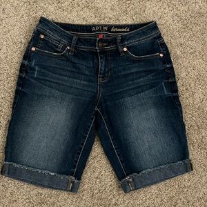 APT. 9 Bermuda shorts
